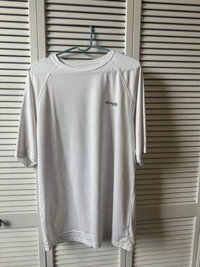 Columbia White Short Sleeve Crew Performance Tee fishing shirt